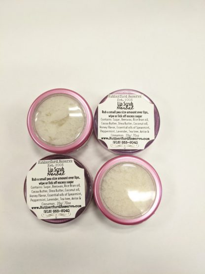 Lip scrub with herbal essential oils - Image 3