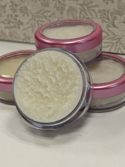 Lip scrub with herbal essential oils - Image 2