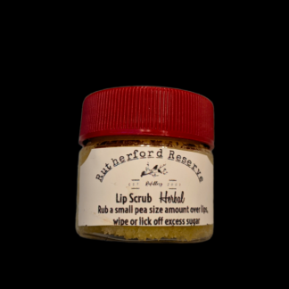 Lip scrub with herbal essential oils