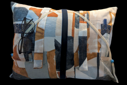 Reading Pillow - Image 9