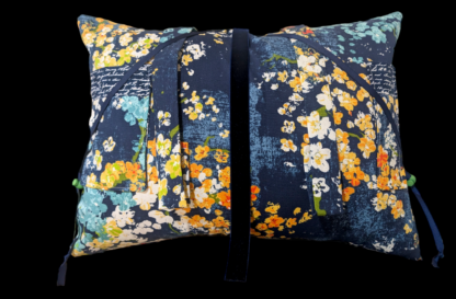 Reading Pillow - Image 8